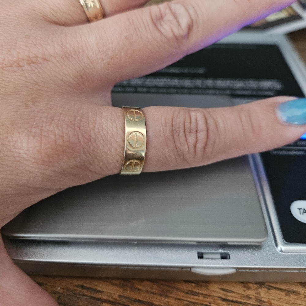 14k Yellow Gold Love Ring